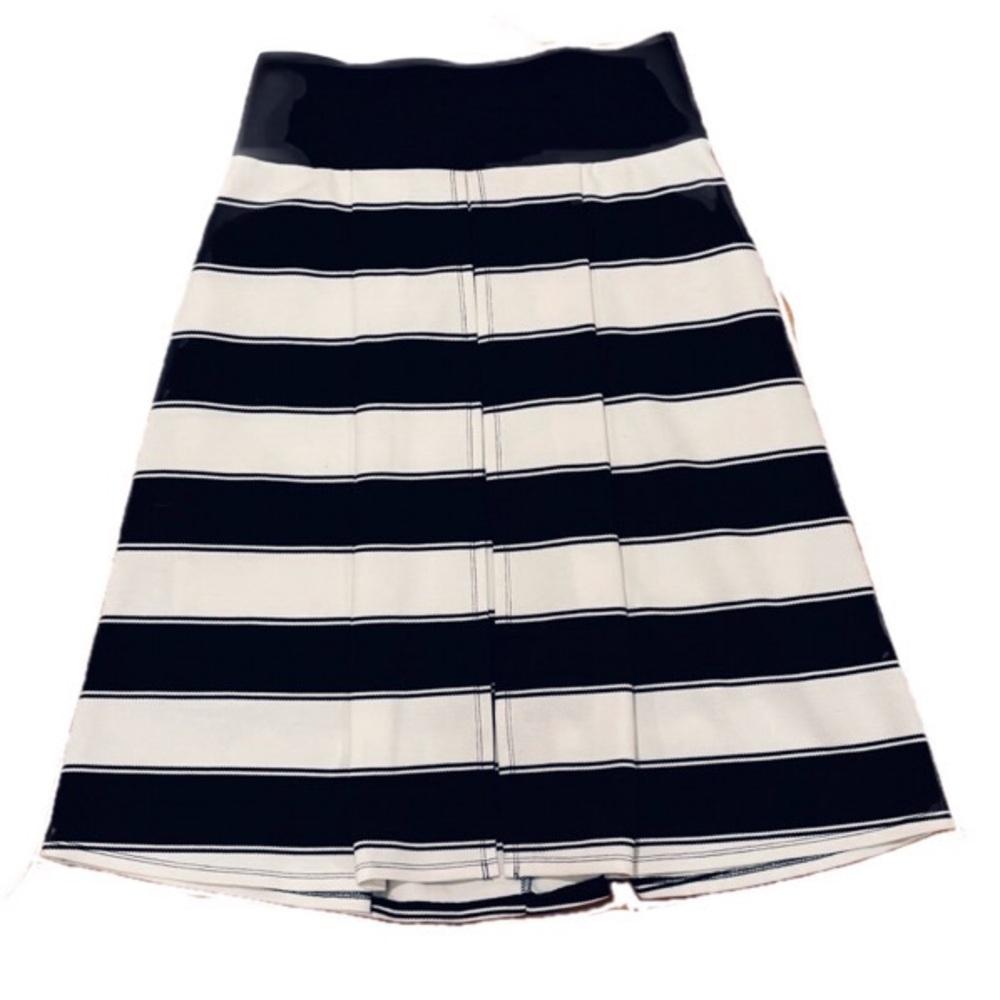 Women’s 7th Avenue Design Studio New York & Co Skirt Black & White Stripe Sz Med